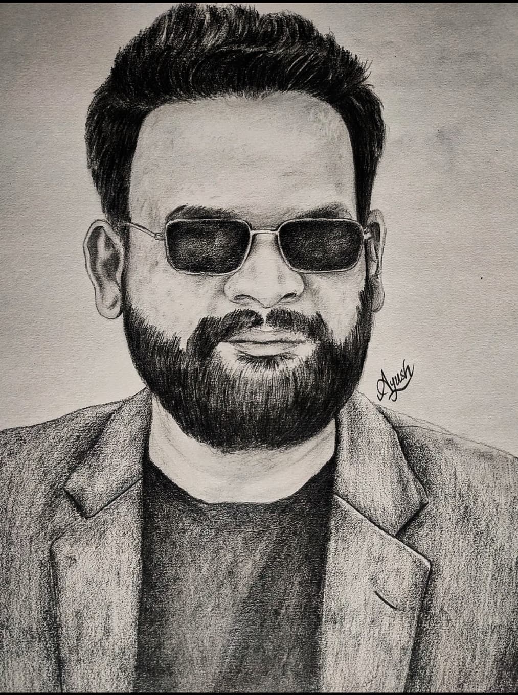 Graphite portrait of a man in sunglasses